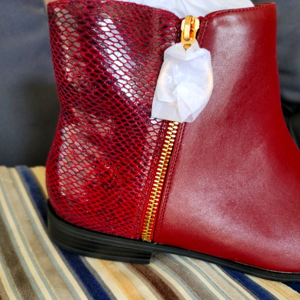 Women's boots